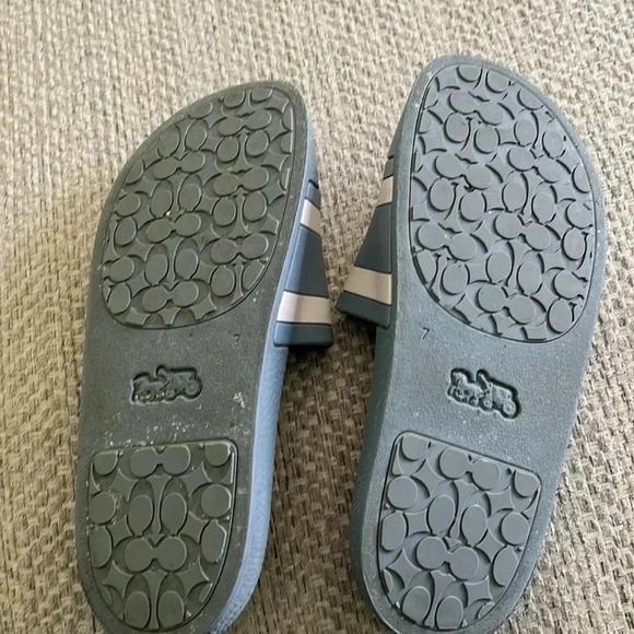 COACH ULI HC SPORT SLIDE WITH HORSE AND CARRIGE PRINT size 7 - Picture 3 of 4